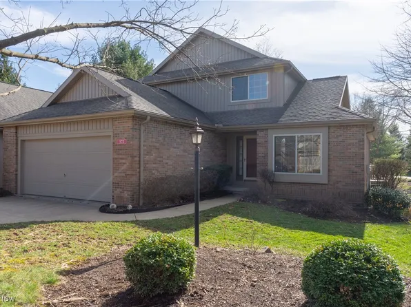 572 Cynthia Ln #17, Tallmadge, OH 44278