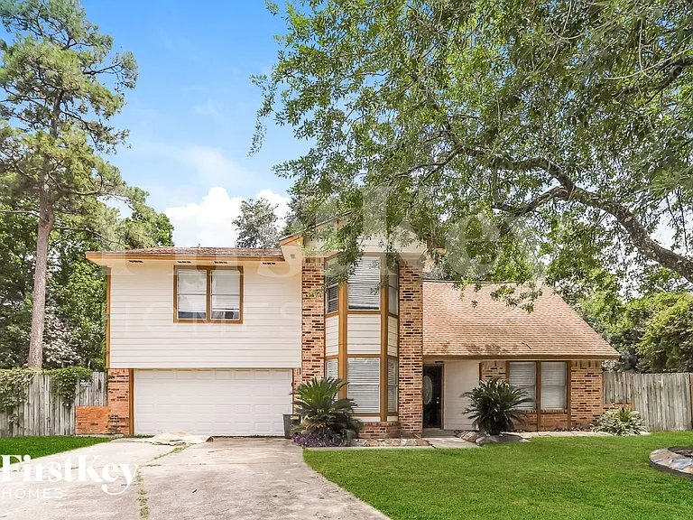 20239 Misty Pines Dr — Photo 1