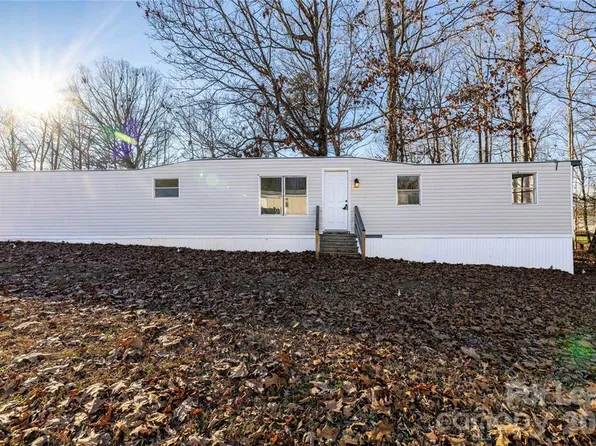 126 Poe Dr, Salisbury, NC 28146