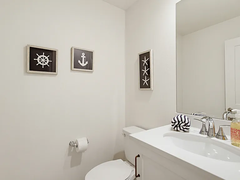 2528 Delphinium Ln — Photo 29