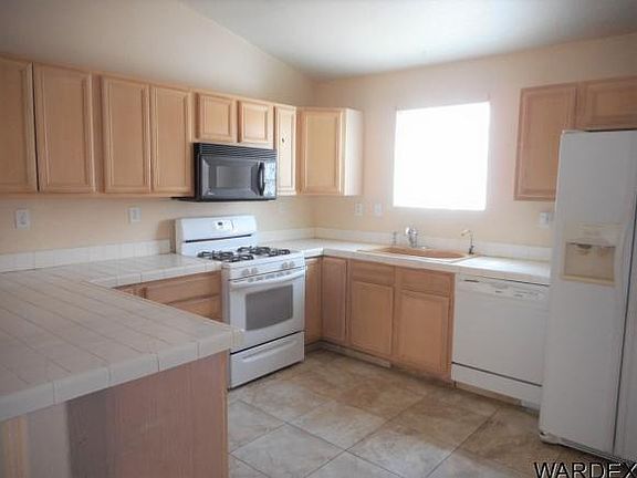 2nd image of 2353 Taos Dr