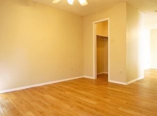Awesome open Studio Apartments Close to Downtown, Austin, TX 78704
