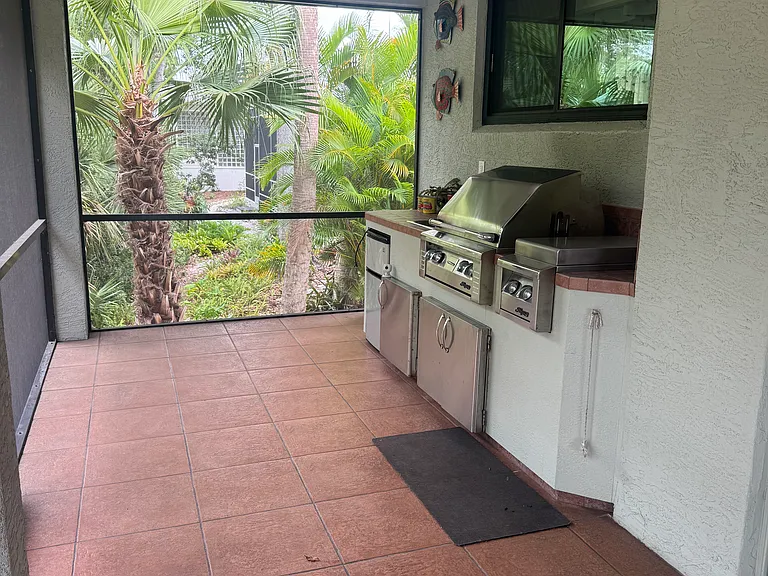 408 Tortuga Dr — Photo 9
