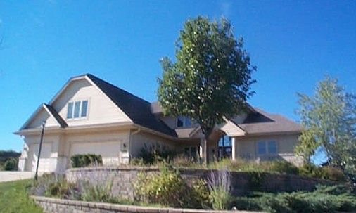 1st image of 512 Oakmont Dr