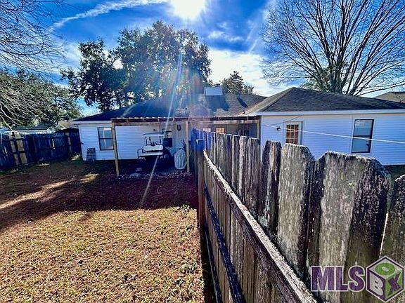 5th image of 57882 Badeaux St
