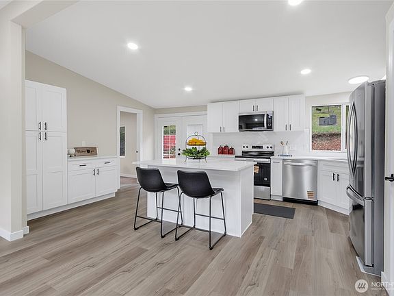 5th image of 15080 Wilcox Road NW