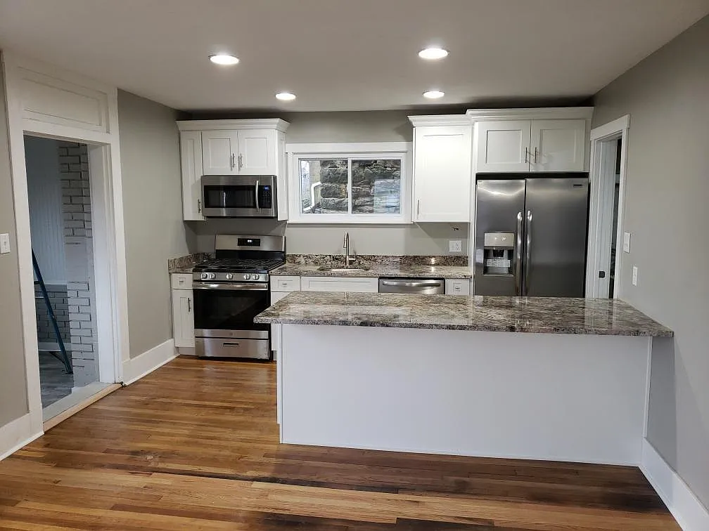 Kitchen/Living Room - 801 Gallion Ave