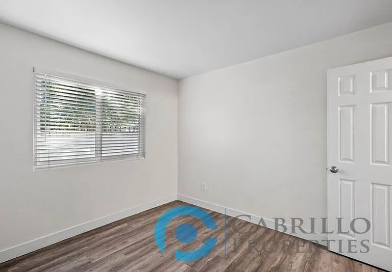 1016 Hornblend St #1 — Photo 18