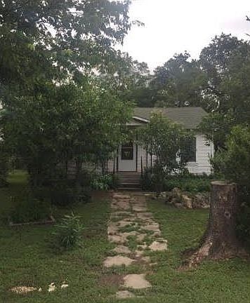 2nd image of 104 Grove St