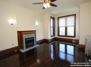 3656 N Fremont St APT 3F, Chicago, IL 60613