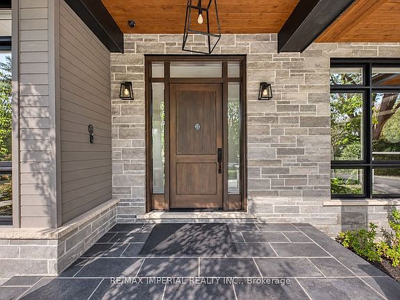 3rd image of 1517 Duncan Rd