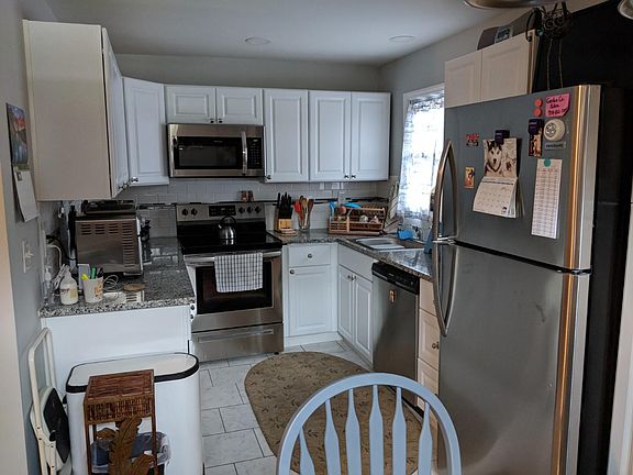 2nd image of 143 E Catawba Ave APT B