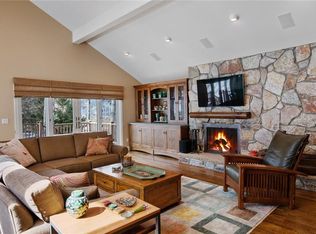 196 Deerfield Ln N, Pleasantville, NY 10514