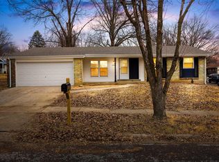 11942 Rosevalley Ln, Saint Louis, MO 63138