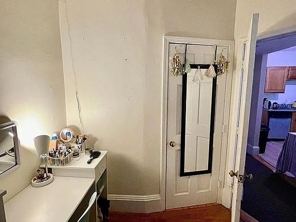 3rd image of 880 Huntington Ave #6