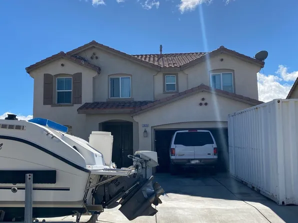 2828 Emerald Ln, Lancaster, CA 93535