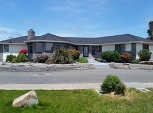 1240 Collis Ln #1, Brookings, OR 97415