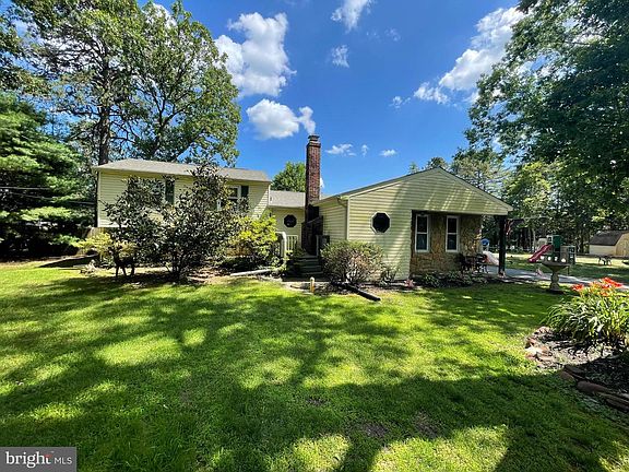 4th image of 307 Cedar Lake Dr