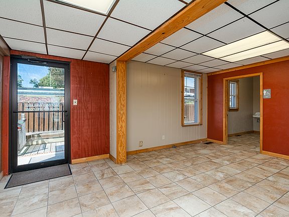 4th image of 330 North St