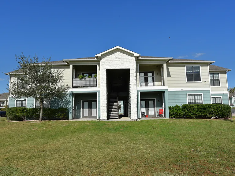 Seaside Landing Apartments — Photo 4