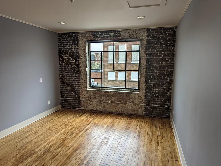 116 N College Ave #5 — Photo 8