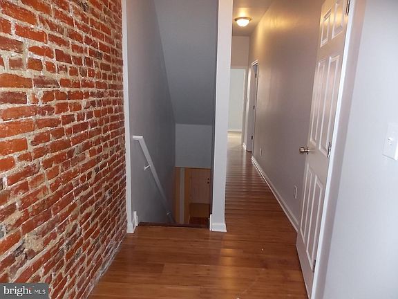 5th image of 2617 W Montgomery Ave