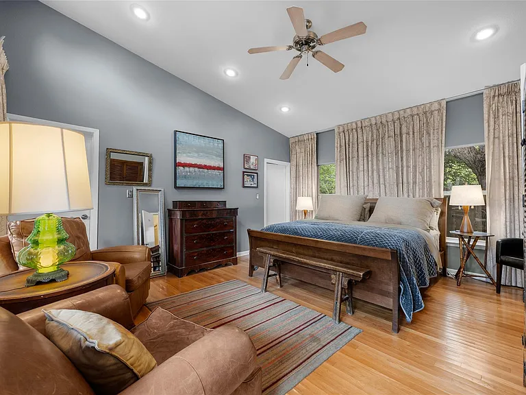 1803 Mohle Dr — Photo 15