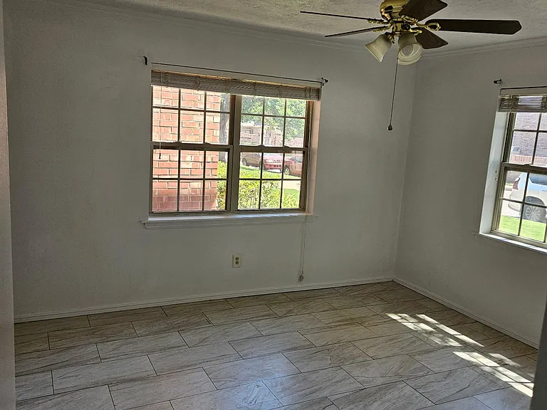 6101 N Brookline Ave #5 — Photo 7