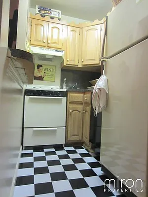 Rented by Miron Properties | media 27