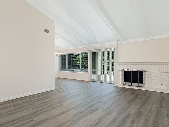 4th image of 12555 Pomerado Ct