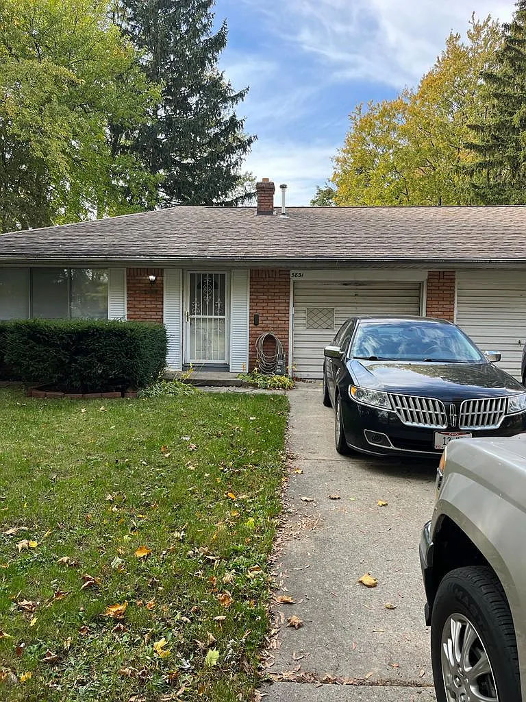 5831 W Benalex Dr — Photo 1