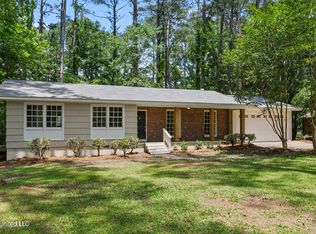 726 Lenox Dr, Jackson, MS 39211
