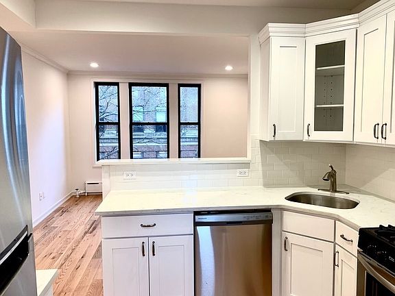 4th image of 573 6th St APT 14
