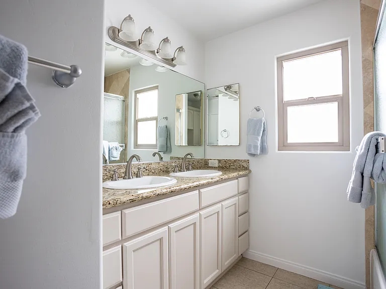 1052 Isabella Ave #C — Photo 18