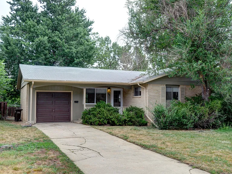 3640 Conifer Court Exterior
