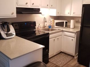 1211 George St #2402, Appleton, WI 54915