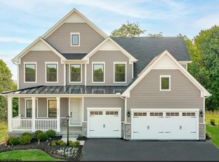 106 Betty Jane Dr, Morgantown, WV 26508