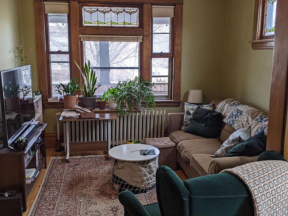 2nd image of 1665 Selby Ave APT 3