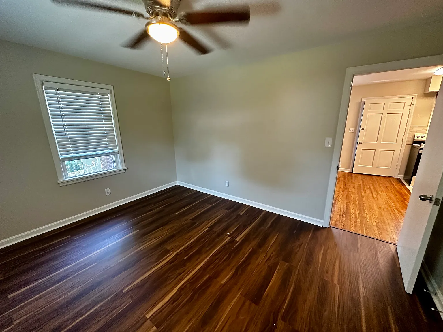 1 bed, 500 sqft, $1,100 — Photo 4