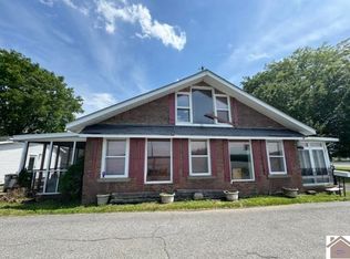 109 Riverfront Dr, Smithland, KY 42081