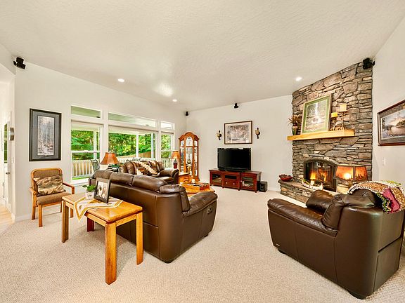 3rd image of 17466 W Liree Dr