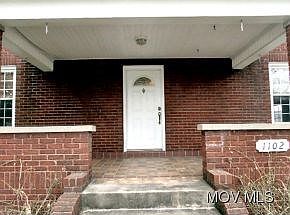 2nd image of 1102 Quincy St