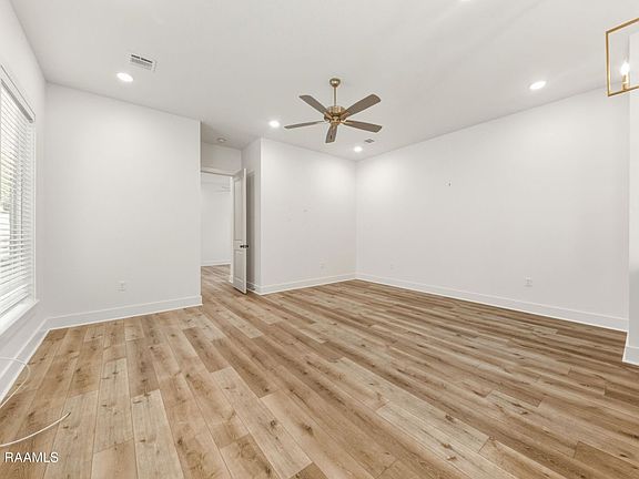 5th image of 119 Mayberry Grove St