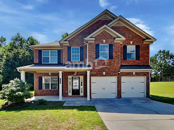 729 Rolling Downs Dr, Loganville, GA 30052