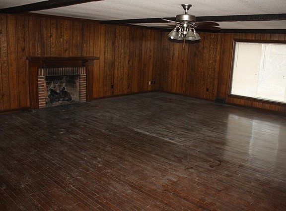 2nd image of 280 Green Acres Cir