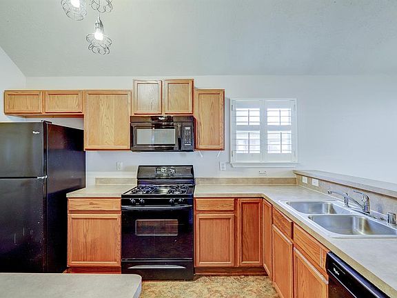 5th image of 21102 Diamond Rock Ct
