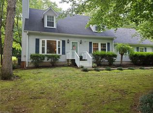 2977 Rhonswood Dr, Tobaccoville, NC 27050