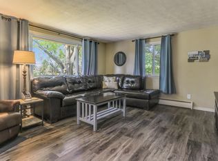 W2718 Chestnut La, Lake Geneva, WI 53147