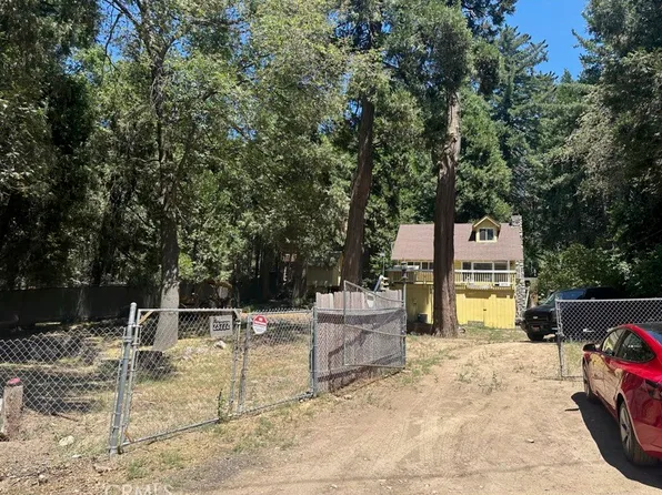 23772 Inspiration Rd, Crestline, CA 92325