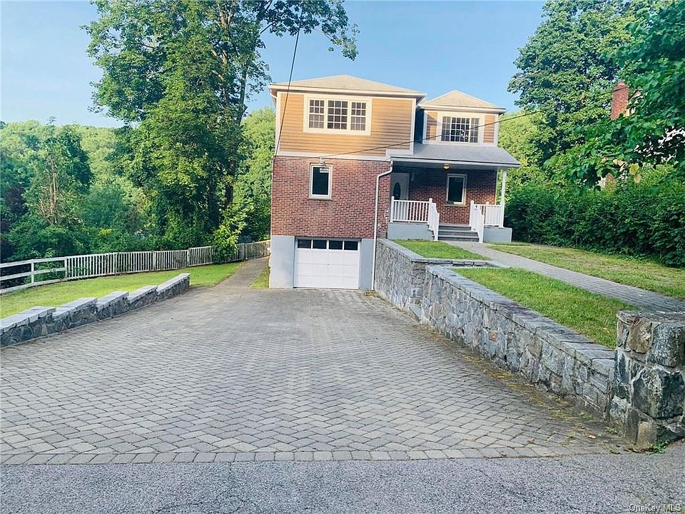1st image of 74 Sudbury Dr